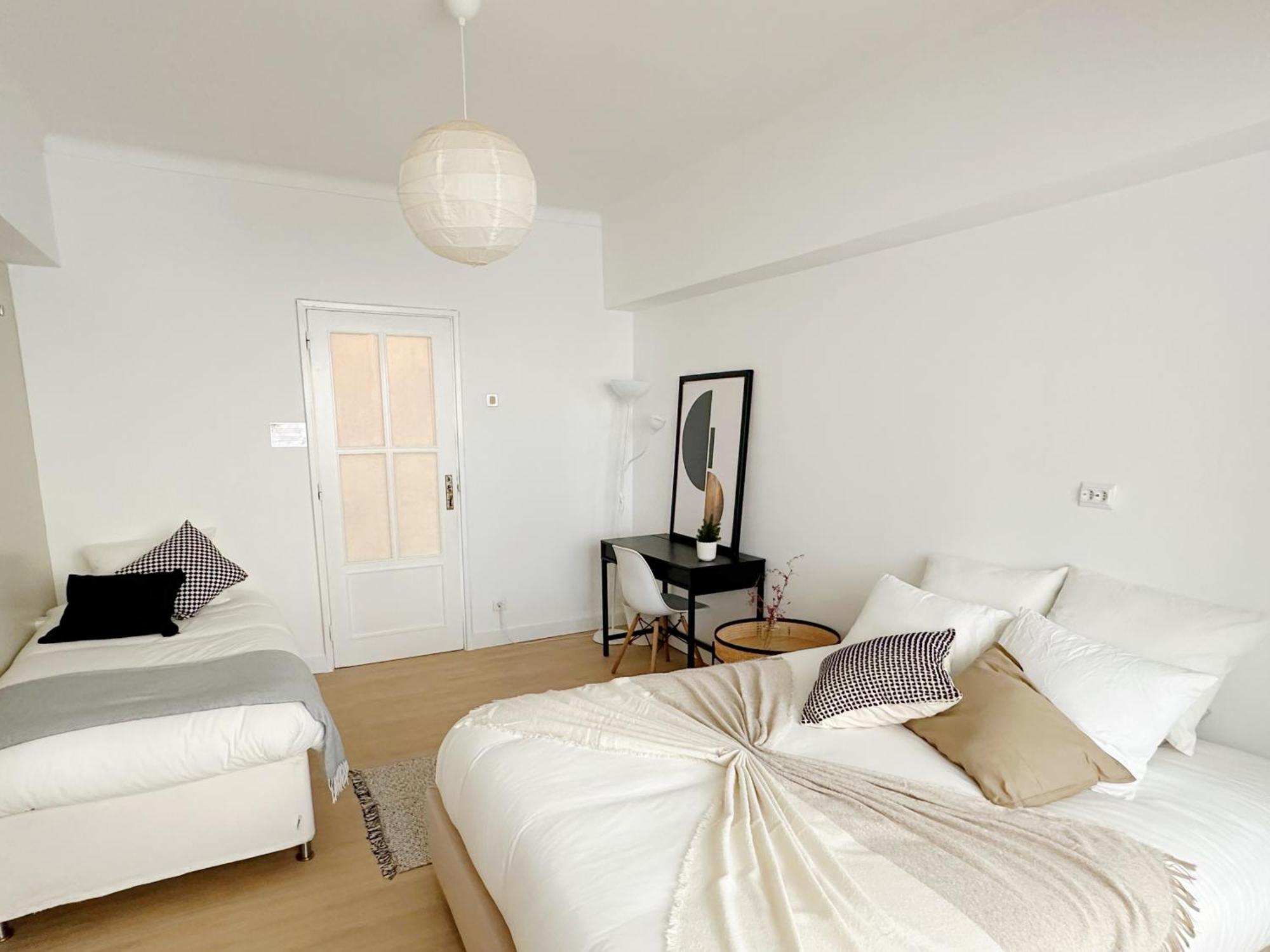 Soar Home I Urban Nest - Near Airport & Green Park Lisbon Luaran gambar