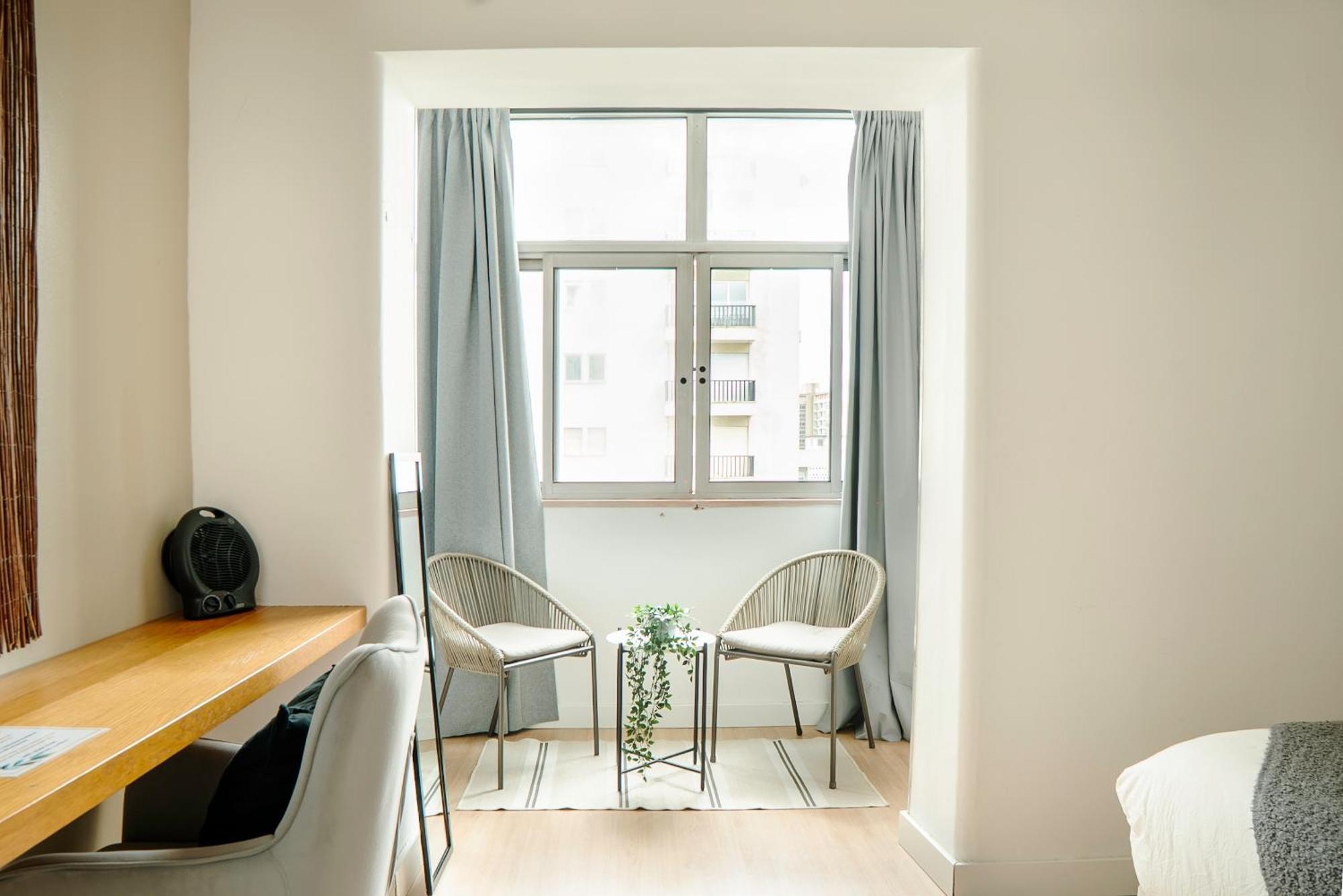 Soar Home I Urban Nest - Near Airport & Green Park Lisbon Luaran gambar